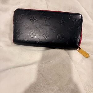 FLASH SALE! Louis Vuitton Vernis Wallet Black Patent Red Interior Authentic